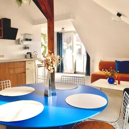 Apartment Helles Design-Loft im Zentrum mit Schlossbergblick