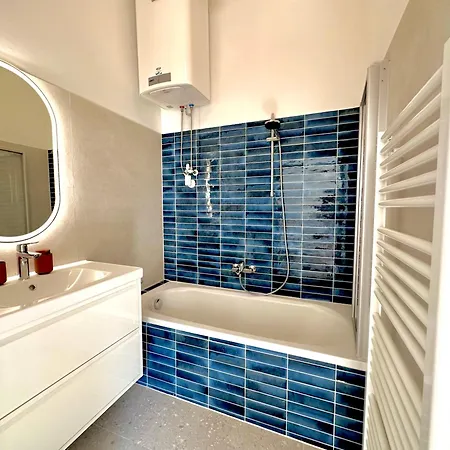 City Center Design Apartments - Schlossberg View *