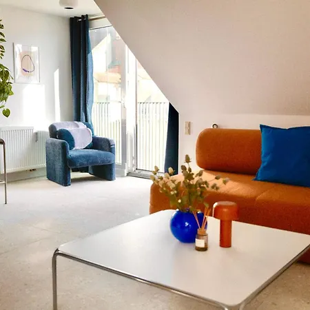 Apartment Helles Design-Loft im Zentrum mit Schlossbergblick *