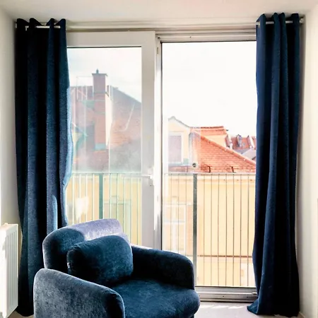 Helles Design-Loft im Zentrum mit Schlossbergblick Apartment