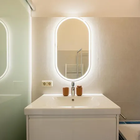 City Center Design Apartments - Schlossberg View Apartment
