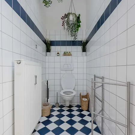 City Center Loft Apartments - Schlossberg View
